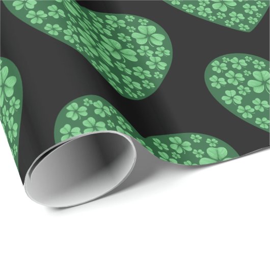 Green Shamrock Heart St Patrick's Day Cadeaupapier (Rol Hoek)