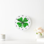 Green shamrock lucky four leaf clover wall clock ronde klok (Huis)
