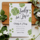 Green Shamrock Lucky in Love Couples Vrijgezellenf Kaart