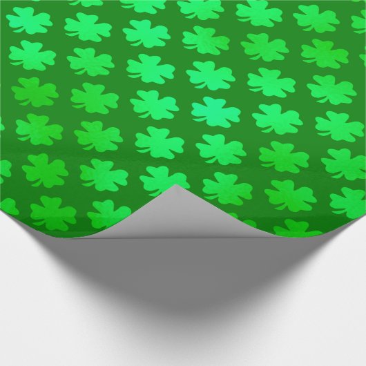 Green Shamrock Metallic Faux Four Leaf Clover Cadeaupapier (Hoek)