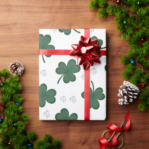 Green Shamrock Pattern St Patrick's Day Clover Cadeaupapier