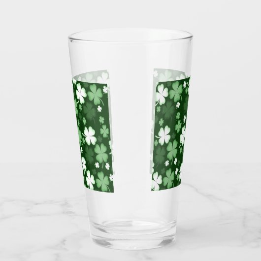 Green Shamrock, St. Patrick's Day Glas (Rechts)