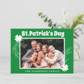 Green Shamrock St patricks day Photo Holiday Card Feestdagenkaart (Staand voorkant)