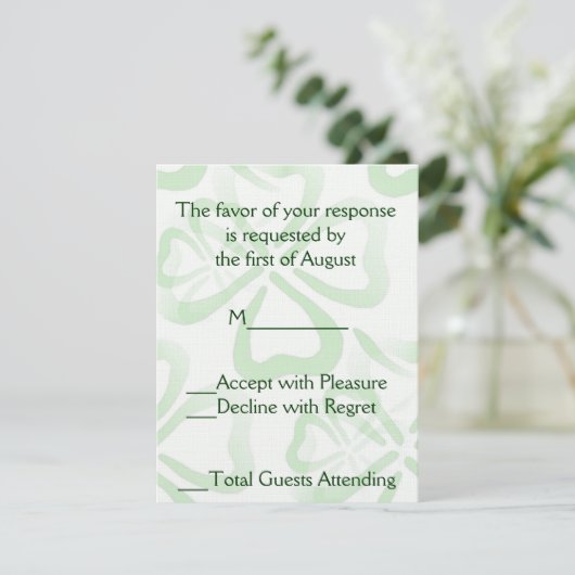 Green Shamrock Wedding RSVP Card Kaartje (Staand voorkant)