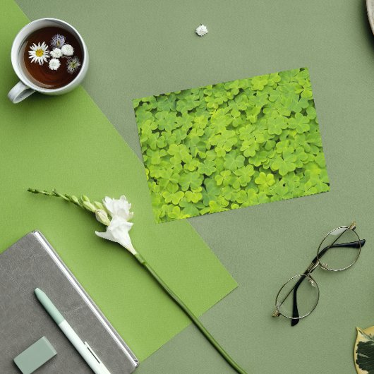 Green Shamrocks Floral St Patrick's Day Kaart