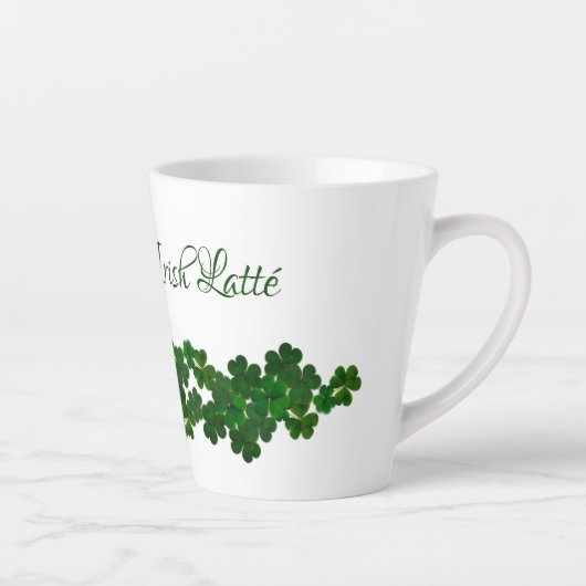 Green Shamrocks Irish Latté Mok gepersonaliseerd (Rechts)