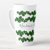 Green Shamrocks Irish Latté Mok gepersonaliseerd (Linkerhoek)