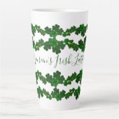 Green Shamrocks Irish Latté Mok gepersonaliseerd (Voorkant)