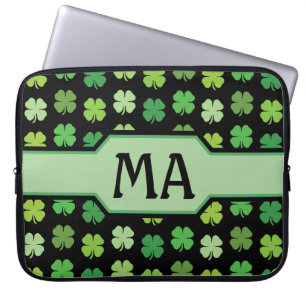 Green Shamrocks met Monogram Initialen Laptop Sleeve