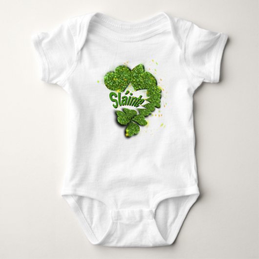 Green Shamrocks | Mousserende harten ShainteT-Shir Romper (Voorkant)