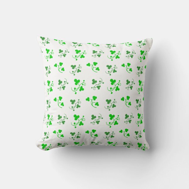 Green Shamrocks Pattern Kussen (Voorkant)