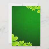 Green Shamrocks St. Patrick's Day Invitation Kaart (Achterkant)