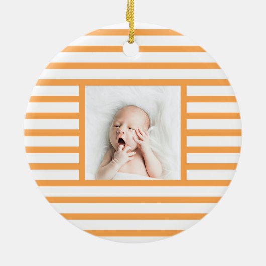 Green Sleepy Baby Dino | Oranje stripe Modern Keramisch Ornament (Achterkant)