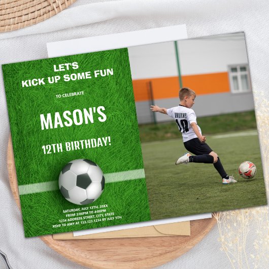Green Soccer Birthday Invitations met foto Kaart