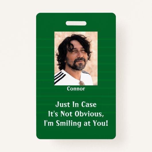 Green Stripes glimlacht achter je maskerHallo Badge (Voorkant)