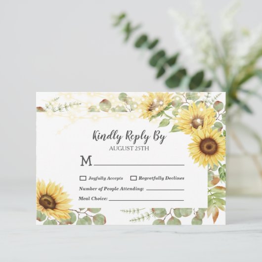 Green Sunflower Eucalyptus String Lights Wedding RSVP Kaartje (Staand voorkant)