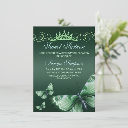 Green Sweet16 Butterfly & Tiara Verjaardag Uitnodi Kaart (Staand voorkant)
