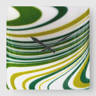 Green Swirl Wall klok