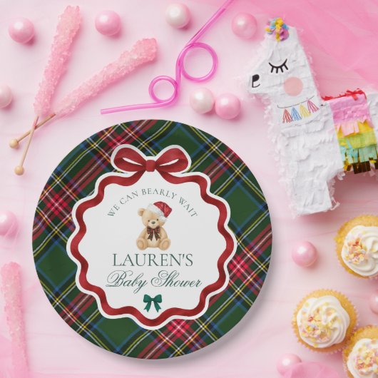 Green Tartan Plaid Christmas Bear Baby Shower  Papieren Bordje (Feest)