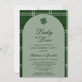 Green Tartan Plaid Lucky in Love Engagement Party Kaart (Voorkant)