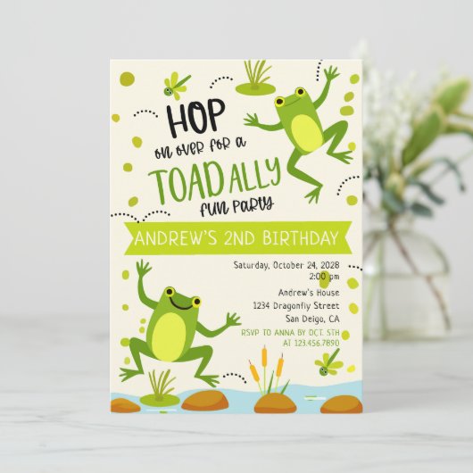 Green TOADally Fun Frog Kids Verjaardagsfeest Kaart (Staand voorkant)