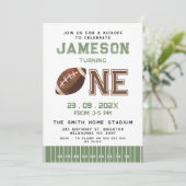 Green Touch Lines Football 1e Verjaardagsuitnodigi Kaart (Staand voorkant)