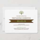 Green Tree en Cream Earth Day Invitation Kaart (Achterkant)