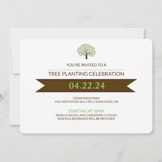 Green Tree en Cream Earth Day Invitation Kaart (Achterkant)