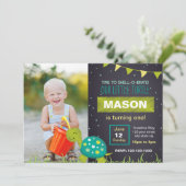 Green Turtle Chalk Birthday Uitnodiging met foto (Staand voorkant)
