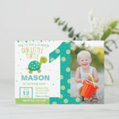 Green Turtle First Birthday Party Invitation Kaart (Staand voorkant)