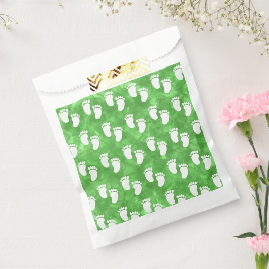 Green Watercolor Baby Shower Footprint Pattern Bedankzakje (Gezegeld)