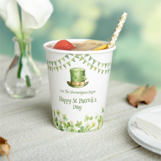 Green Watercolor Shamrock St Patrick's Day Party Papieren Bekers (Insitu)