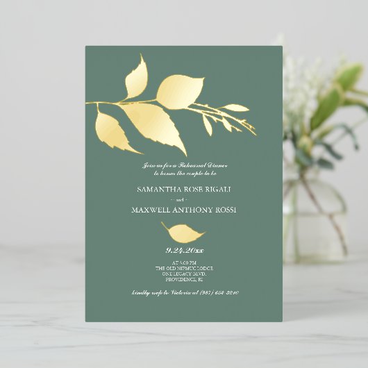 Green Wedding Rehearsal Dinner Folie Uitnodiging (Staand Voorkant)