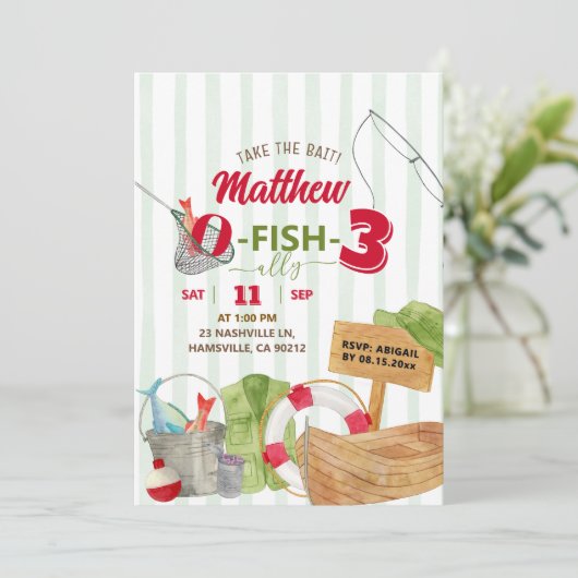 Green Whimsical Stripes Boy Vist verjaardag Kaart (Staand voorkant)