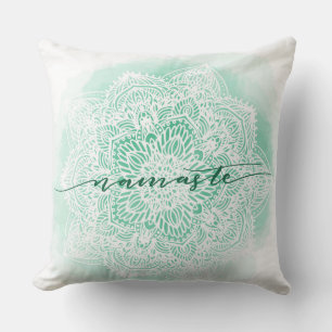 Green White Namaste Sierkussen