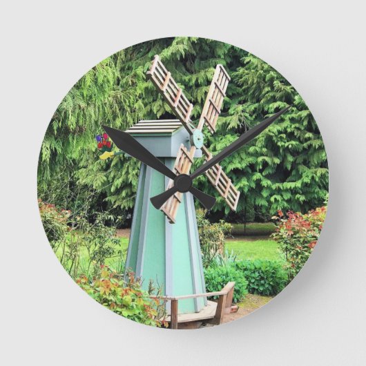 Green Windmill Garden Decor Ronde Klok (Voorkant)