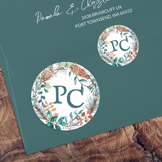 Green Winter Eucalyptus Pinecone WreatInitialen Ronde Sticker