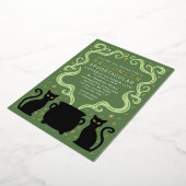 Green Witchy Black Cat Cauldron Halloween Party Folie Uitnodiging (Gedraaid)
