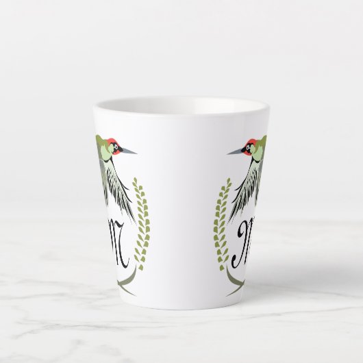 Green Woodpecker in Flight Monogram Latte Mok (Voorkant)