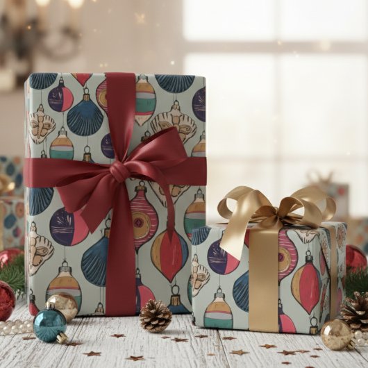  Green Xmas Ornamenten Wrapping Paper Cadeaupapier