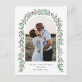 Greenery Arch Modern Script Foto Kerstmis Feestdagenkaart (Voorkant)