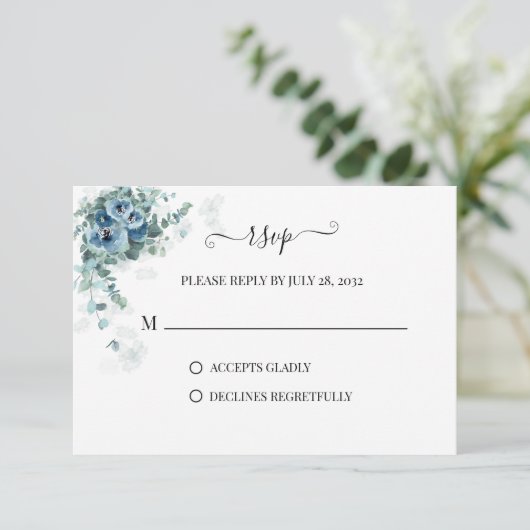 Greenery Eucalyptus Dusty blue Floral 2 Wedding RSVP Kaartje (Staand voorkant)