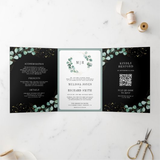 Greenery Gold Eucalyptus Black QR Code Weddenschap Drieluik Uitnodiging (Binnen)