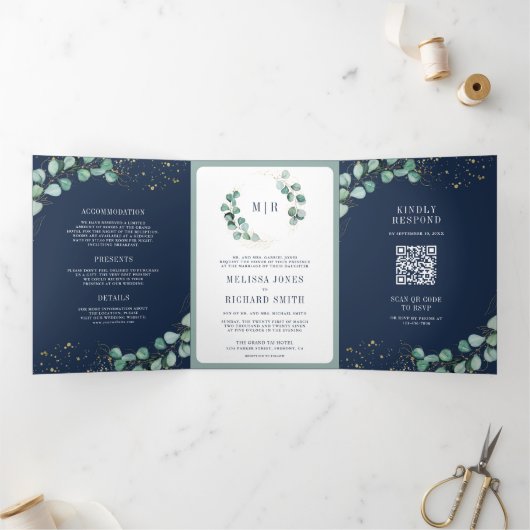 Greenery Gold Eucalyptus Navy Blue QR Code Weddens Drieluik Uitnodiging (Binnen)