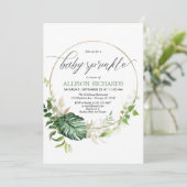 Greenery gold monstera tropical baby sprinkhaan kaart (Staand voorkant)