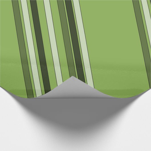Greenery Green Horizontal Stripes Pattern Elegant Cadeaupapier (Hoek)