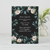 Greenery Rozen Black Background Elegant Wedding Kaart (Staand voorkant)