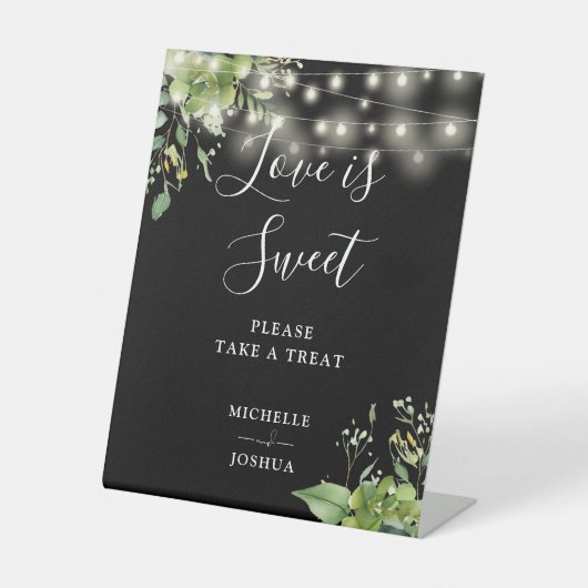 Greenery String Lights Black Love Is Sweet Favors Reclamebord Met Voetstuk (Voorkant)