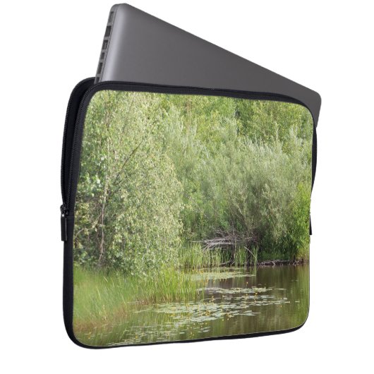 Greenhill Pond Laptop Sleeve (Voorkant Rechts)