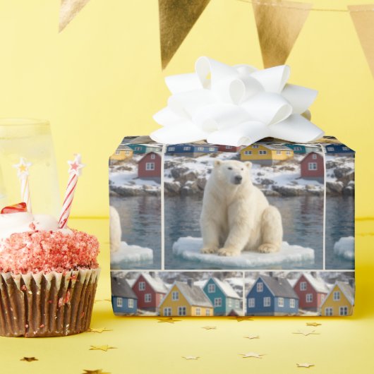 Greenland Polar Bear On an Ice Floe Cadeaupapier (Verjaardagsfeest)